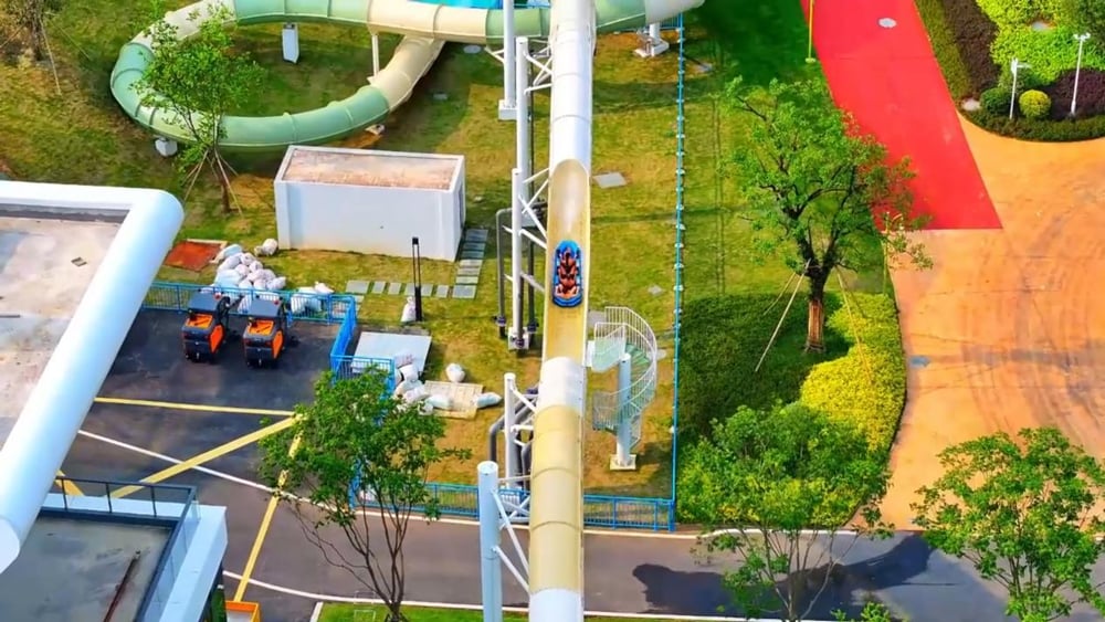 激流过山车|当速度拥抱水花,掀起水上狂欢盛宴 激流过山车|当速度拥抱水花,掀起水上狂欢盛宴