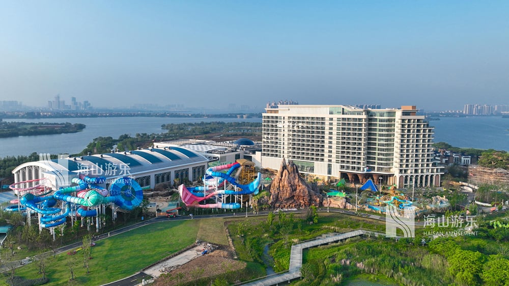 科技铸就非凡体验,专业成就行业标杆——海山游乐荣膺2025金冠奖“杰出水滑道设备奖” 科技铸就非凡体验,专业成就行业标杆——海山游乐荣膺2025金冠奖“杰出水滑道设备奖”